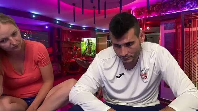 hornycouplefuck12 online show from October 2025 09:38:01 PM