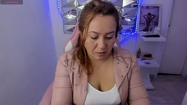 camixxx m online show from September 2025 01:27:01 PM