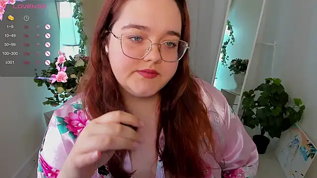 Neko Moor online show from September 2025 08:41:01 PM