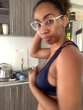 Snapshot of i_lulu chatting on February 2026 05:23:02 PM i lulu online show from February 2026 05:23:02 PM