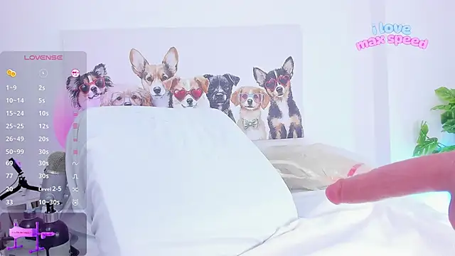 melly col online show from October 2025 08:06:02 PM