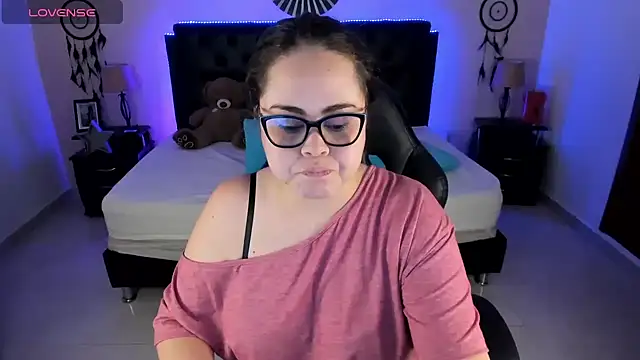 LolaVillalobos online show from July 2026 11:38:01 AM
