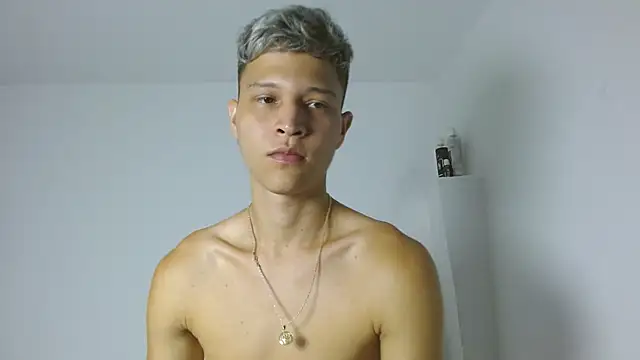 Twinkcock22 online show from May 2026 03:46:01 AM