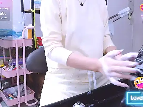 single-mom2x online show from November 2025 04:12:02 AM