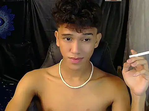 Snapshot of kenbigcockxx chatting on February 2026 12:34:01 PM kenbigcockxx online show from February 2026 12:34:01 PM