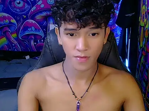 kenbigcockxx online show from May 2026 01:29:02 PM