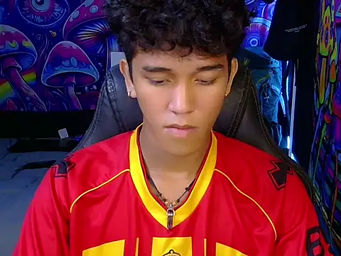 kenbigcockxx online show from May 2026 02:36:01 PM