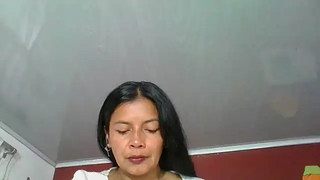DianaOchoa  online show from November 2025 07:35:02 PM