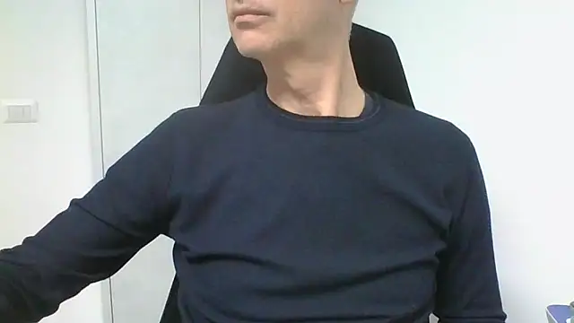 Snapshot of Sensor2000 chatting on February 2026 03:41:02 PM Sensor2000 online show from February 2026 03:41:02 PM