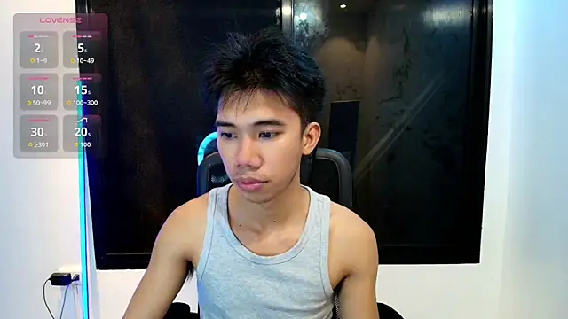 Snapshot of Ur_pinoyhotbrix chatting on October 2025 02:20:01 PM Ur pinoyhotbrix online show from October 2025 02:20:01 PM