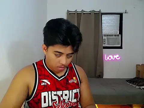 Hugecock2hundle intown online show from November 2025 02:53:02 PM