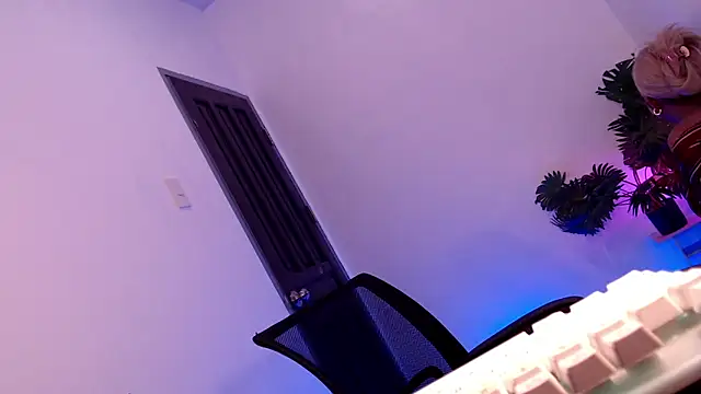 nathaliehardcore1x online show from September 2025 06:10:02 PM