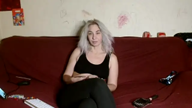 Snapshot of AsyaLulu chatting on November 2025 09:48:01 PM AsyaLulu online show from November 2025 09:48:01 PM