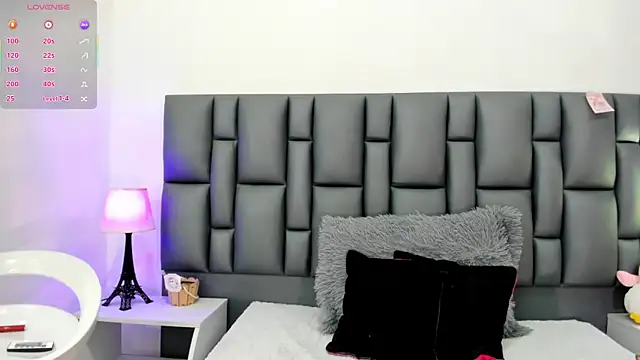 valeriasweet  online show from November 2025 03:54:01 PM