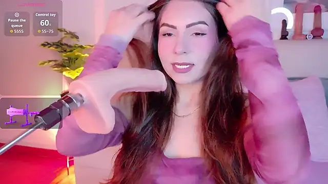 Heraa Piett online show from November 2025 12:22:02 PM