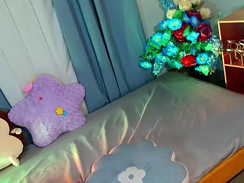 Snapshot of baby_kiraxx chatting on June 2026 11:34:02 AM baby kiraxx online show from June 2026 11:34:02 AM