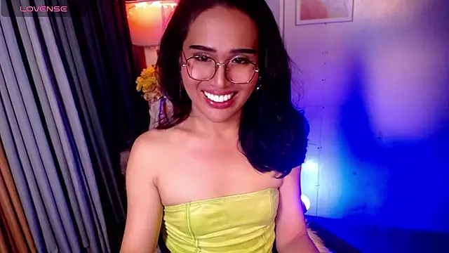 urmidnightcravingsxx online show from August 2026 06:34:01 AM