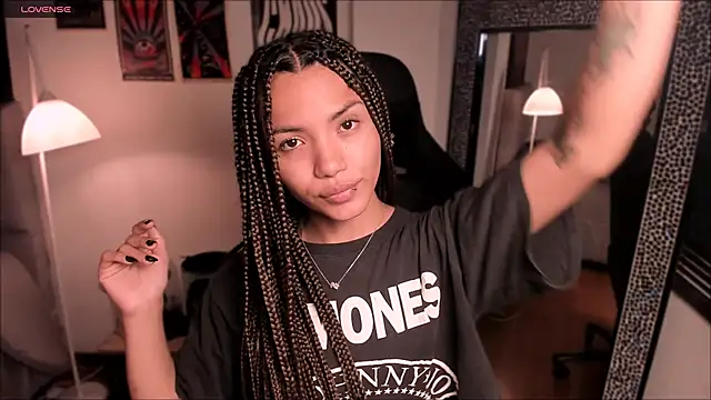 Snapshot of Nati____ chatting on September 2025 04:17:02 AM Nati online show from September 2025 04:17:02 AM