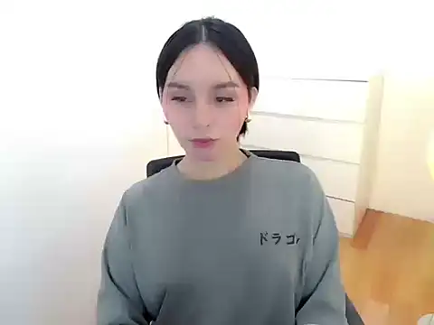 Snapshot of holly_tabby chatting on September 2025 08:08:01 PM holly tabby online show from September 2025 08:08:01 PM