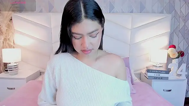 victoria   jonnes online show from September 2025 12:39:01 PM