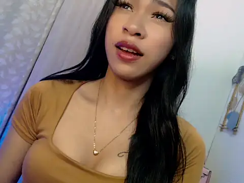 Annaloula online show from March 2026 05:52:01 PM