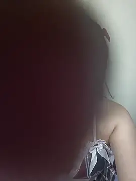 Snapshot of lunna_07 chatting on November 2025 03:45:01 PM lunna 07 online show from November 2025 03:45:01 PM