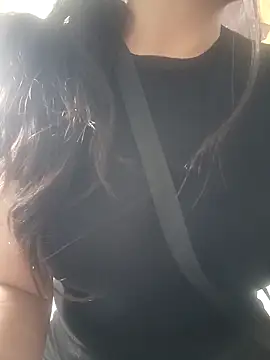 Snapshot of lunna_07 chatting on February 2026 03:28:01 PM lunna 07 online show from February 2026 03:28:01 PM