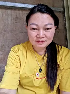 yoowwmr online show from October 2025 04:02:01 AM