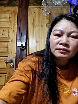 yoowwmr online show from October 2025 01:36:03 PM