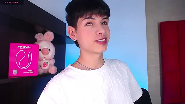 Ezra Storm online show from December 2025 05:15:02 AM