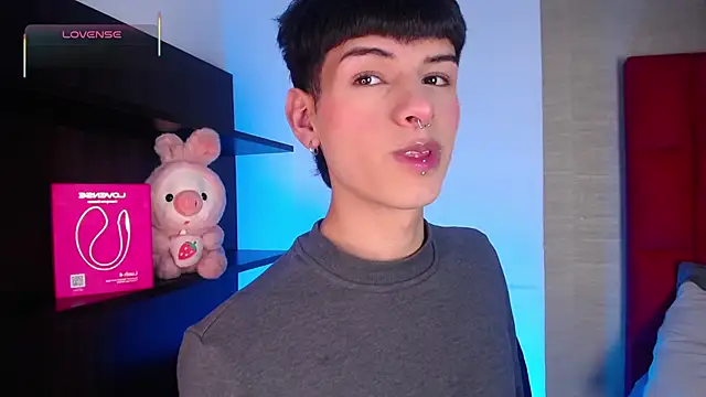 Ezra Storm online show from January 2026 04:37:02 AM