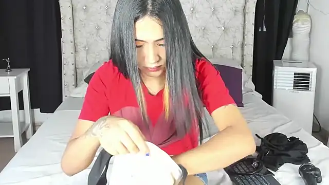 Snapshot of aleja_spearsx chatting on June 2026 12:07:02 PM aleja spearsx online show from June 2026 12:07:02 PM