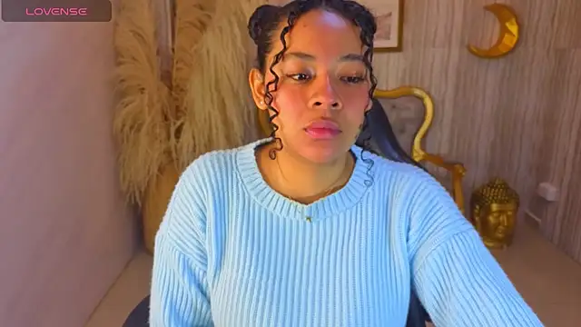 Snapshot of risada_temptation_s chatting on October 2025 03:18:02 AM risada temptation s online show from October 2025 03:18:02 AM