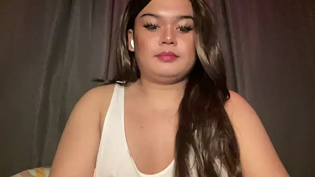 RedHead Thalia online show from April 2026 10:04:01 PM