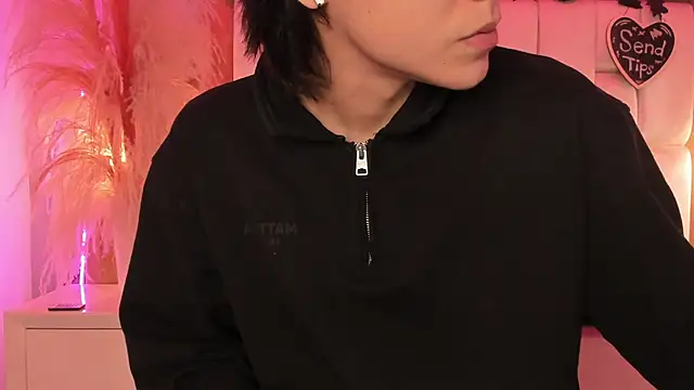 Daphne And Roger online show from February 2026 10:59:01 AM