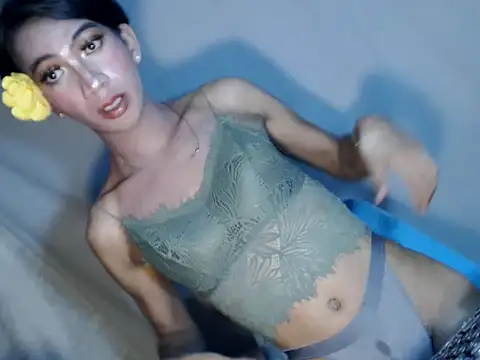 xyourdreamtrans online show from February 2026 01:32:02 PM