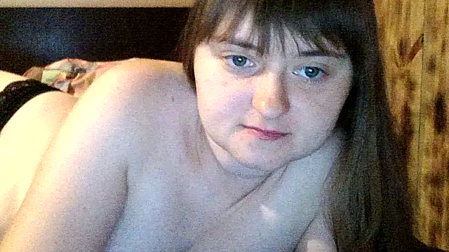 Snapshot of LuckyLust11 chatting on September 2025 11:42:01 AM LuckyLust11 online show from September 2025 11:42:01 AM