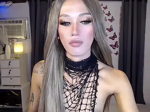 Lust-sluttymira online show from April 2026 03:16:01 PM