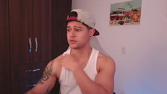 Snapshot of domsantiago_ chatting on September 2025 04:12:02 AM domsantiago online show from September 2025 04:12:02 AM