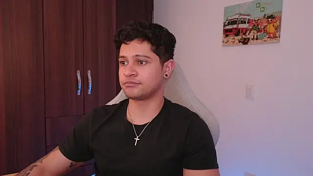 Snapshot of domsantiago_ chatting on September 2025 01:18:01 AM domsantiago online show from September 2025 01:18:01 AM