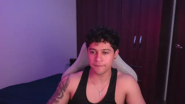 Snapshot of domsantiago_ chatting on October 2025 03:26:01 AM domsantiago online show from October 2025 03:26:01 AM