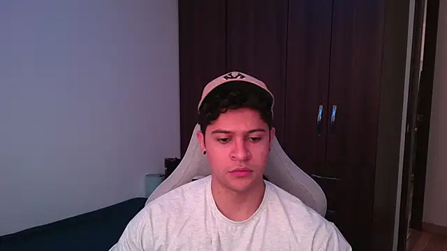 Snapshot of domsantiago_ chatting on October 2025 06:06:02 PM domsantiago online show from October 2025 06:06:02 PM