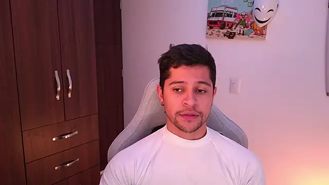 domsantiago  online show from November 2025 02:44:02 AM