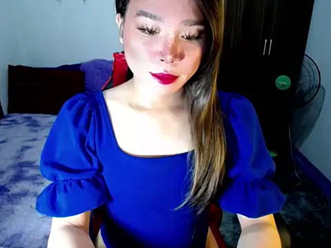 Urassiansweetcummer online show from October 2025 12:33:01 AM