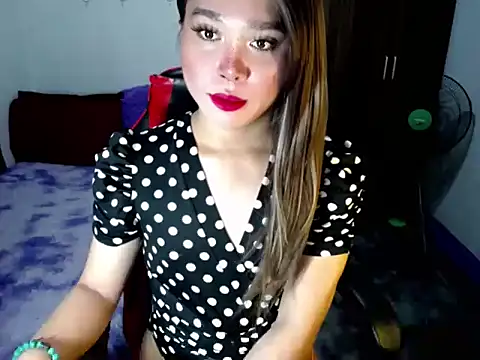 Snapshot of Urassiansweetcummer chatting on November 2025 02:10:02 AM Urassiansweetcummer online show from November 2025 02:10:02 AM