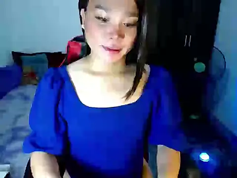 Urassiansweetcummer online show from April 2026 02:25:01 AM