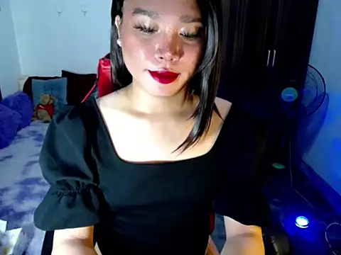 Urassiansweetcummer online show from May 2026 12:19:02 AM