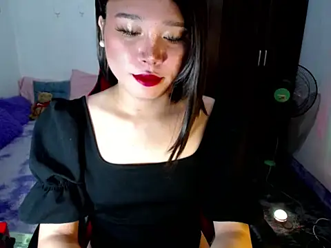 Urassiansweetcummer online show from May 2026 02:17:01 AM
