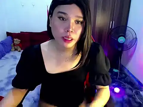 Urassiansweetcummer online show from July 2026 02:31:01 PM