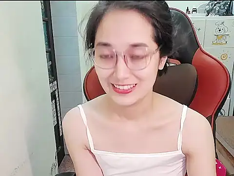 Shulee21 online show from September 2025 01:29:02 AM